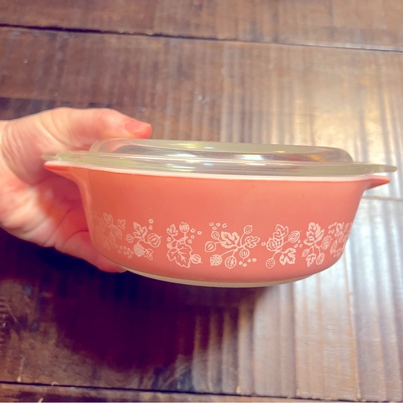 Pyrex Bowl - Picture 2 of 7